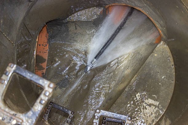Tubulação limpa após hidrojateamento profissional em Betim